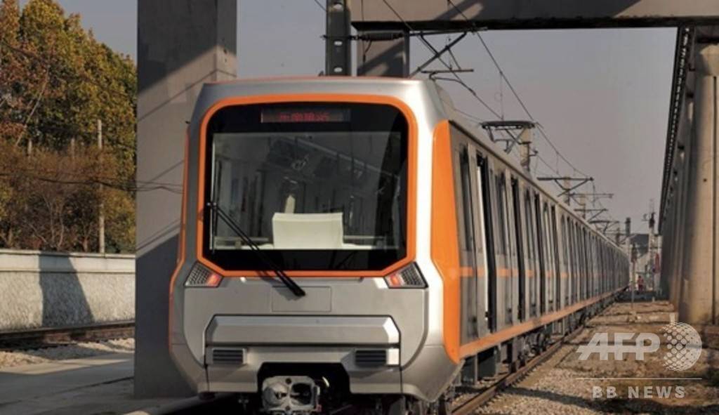 AI地下鉄車両が無人運転テストに合格、停止位置の誤差は2cm 中国